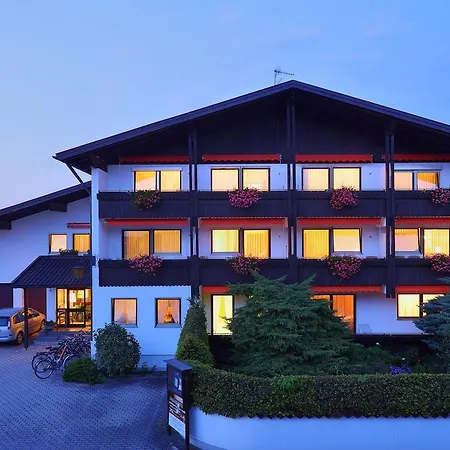 Appartementhaus Absmeier Апартаменты Бад-Фюссинг